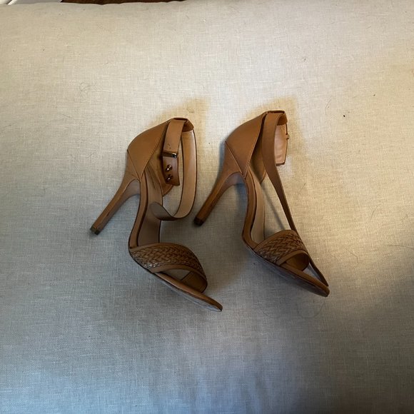 Pour La Victorie Heels - Picture 3 of 4